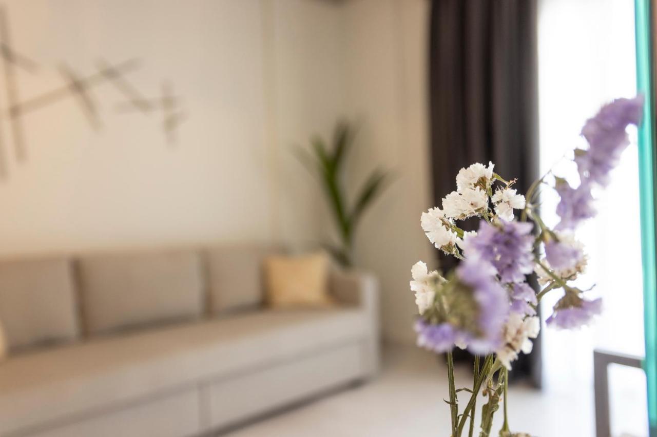 Noemie Premium Holiday Apartments Пефкохори Экстерьер фото